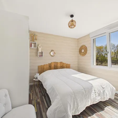 Maison 8 Adultes 2 Enfants, A 300 M Holiday home *